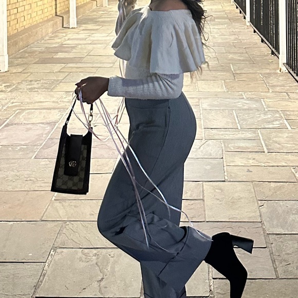 Wireless Over-Ear Headphones - Cream - Picture 3 of 3